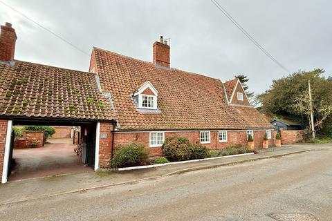 3 bedroom cottage to rent, Main Street, South Muskham, Newark