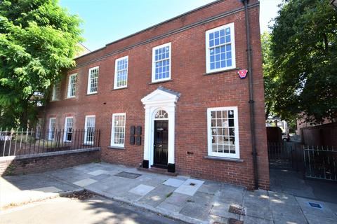 2 bedroom flat to rent, Old Commercial Road, Hampshire PO1