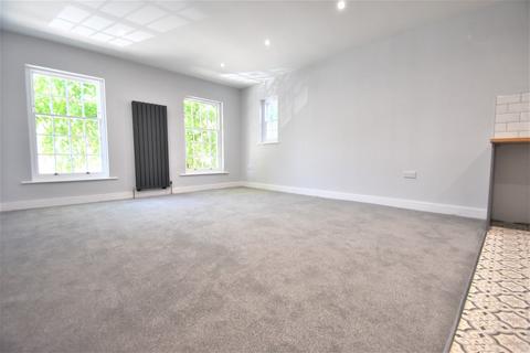 2 bedroom flat to rent, Old Commercial Road, Hampshire PO1