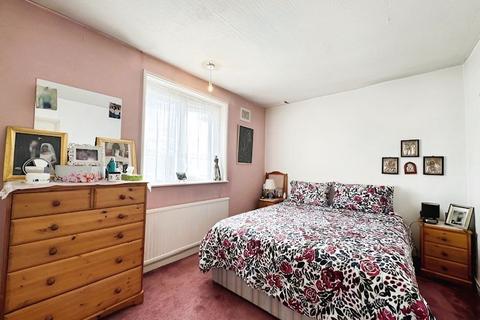 47 The Meads, Edgware, HA8 9HE
