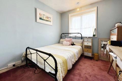 47 The Meads, Edgware, HA8 9HE