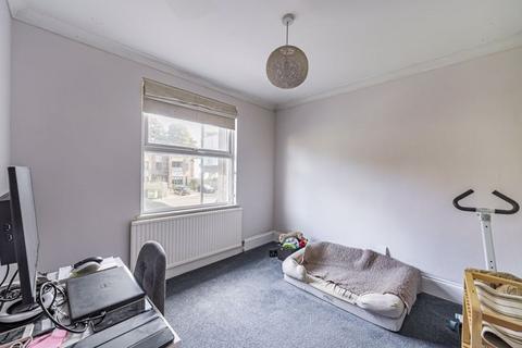 2 bedroom apartment for sale, Brighton Road, Purley