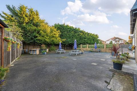 6 bedroom detached house for sale, Southwood Road, London SE9