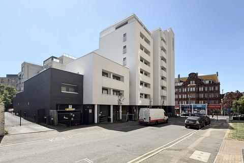 3 bedroom penthouse for sale, London Road, Croydon