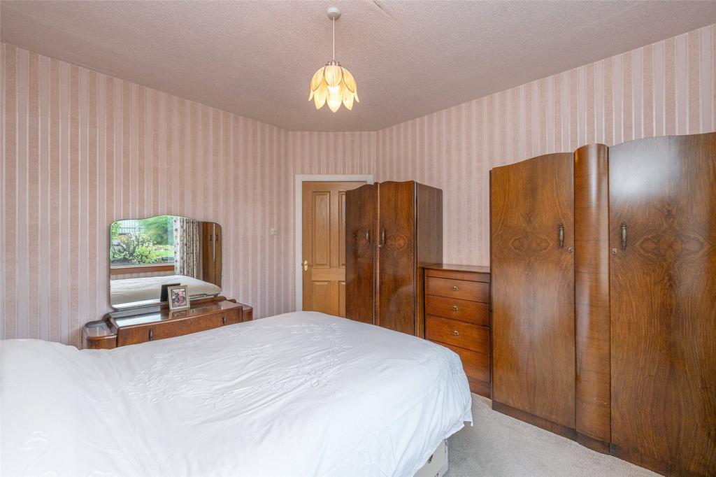 Bedroom 1 Alt