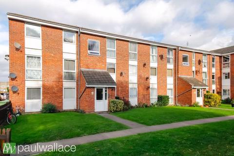 Clyfton Close, Wormley, Broxbourne