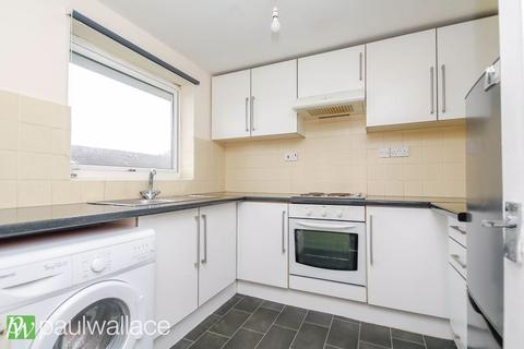 2 bedroom apartment for sale, Clyfton Close, Wormley, Broxbourne