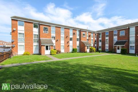 9 Clyfton Close, Broxbourne, EN10 6NT