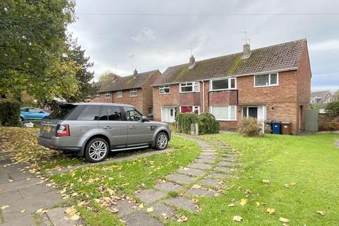 3 bedroom semi-detached house to rent, Broadfield Drive, Leyland PR25