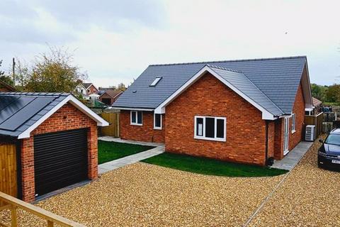 4 bedroom detached house for sale, Station Road, Hereford HR4