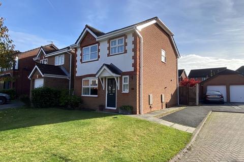 3 bedroom detached house for sale, Pulford Close, Kingsmead, CW9 8FS