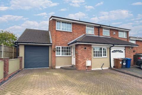 3 bedroom semi-detached house for sale, Loftus Court, Burntwood, WS7 4UE