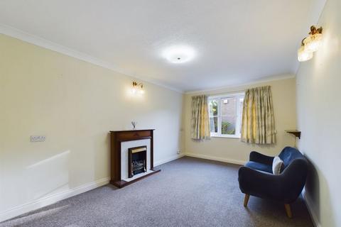 2 bedroom bungalow for sale, Eastgate House, Bury St Edmunds