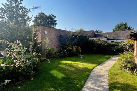 2 bedroom bungalow for sale, Eastgate House, Bury St Edmunds