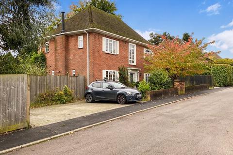 4 bedroom detached house for sale, REID AVENUE, CATERHAM