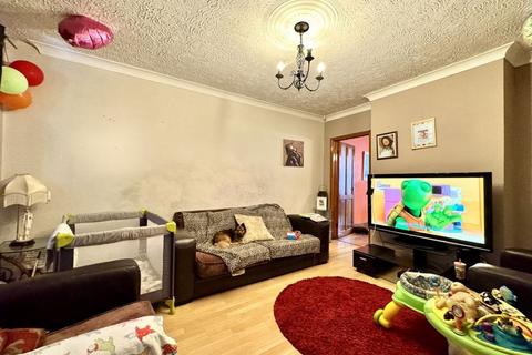 8 Cattell Drive, Sutton Coldfield, B75 7LQ