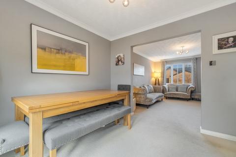 8 Hillcrest, Stewarton, Kilmarnock, KA3 5EE