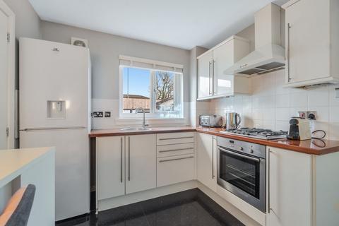 8 Hillcrest, Stewarton, Kilmarnock, KA3 5EE