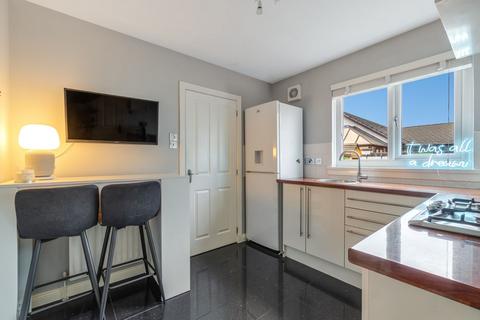8 Hillcrest, Stewarton, Kilmarnock, KA3 5EE