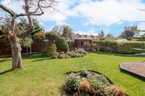 4 bedroom detached house for sale, Hursley Close, Bournemouth BH7