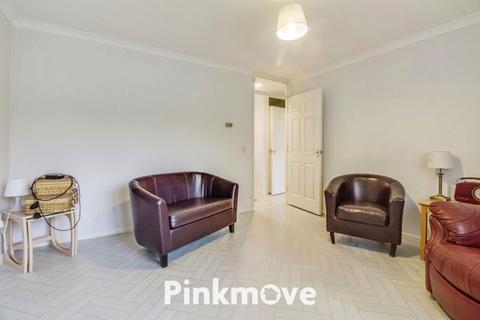 1 bedroom flat for sale, Clearwell Court, Bassaleg - REF #00025736