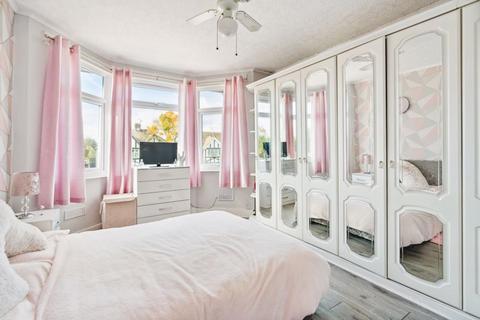 3 bedroom semi-detached house for sale, Greenford Road, Greenford