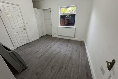 121a Mandeville Road, Northolt, UB5 4LY