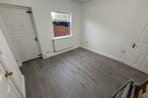 121a Mandeville Road, Northolt, UB5 4LY