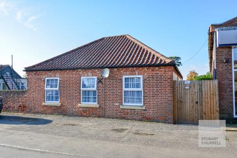 2 bedroom detached bungalow for sale, High Street, Great Yarmouth NR29