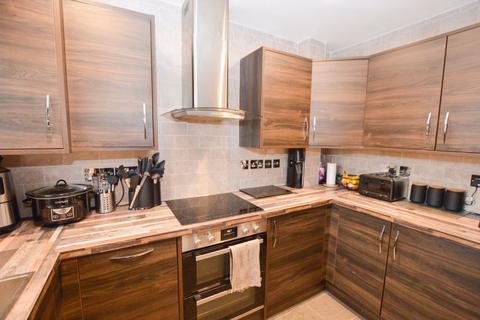 2 bedroom semi-detached house for sale, Waltersgreen Crescent, Golborne