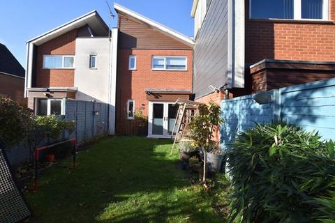 2 bedroom terraced house for sale, Papworth Close, Newport Pagnell