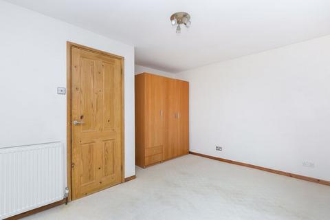15 Coverdale Gardens, Croydon, CR0 5LS