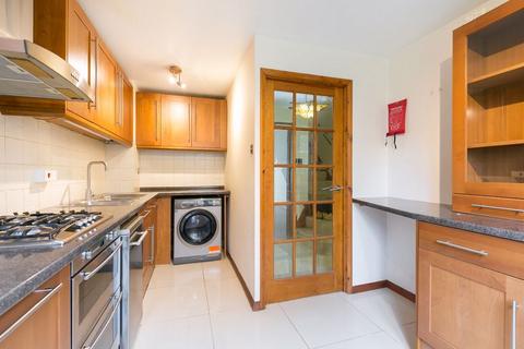 2 bedroom maisonette for sale, Coverdale Gardens, Croydon