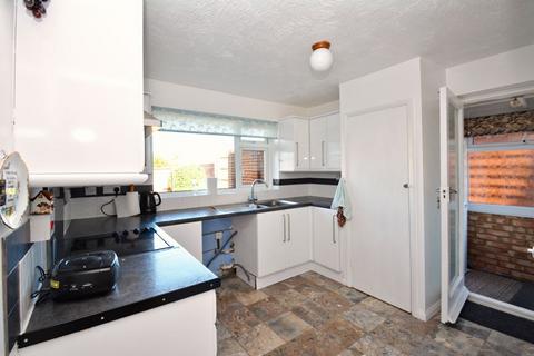 12 Adelaide Gardens, Minster On Sea, Sheerness, ME12 3HN