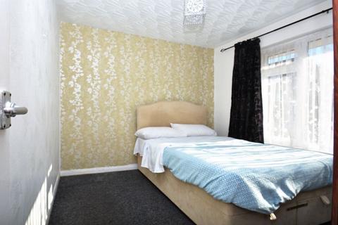 12 Adelaide Gardens, Minster On Sea, Sheerness, ME12 3HN