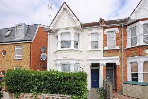 4 bedroom maisonette to rent, Regina Road, Ealing