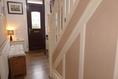 32 Church Road, Shaw, Oldham, OL2 7AU