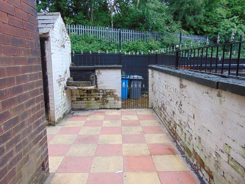 Photo 16