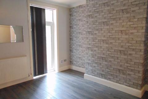 33 Brunswick Street, Shaw, Oldham, OL2 7RY