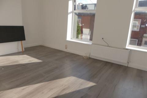 33 Brunswick Street, Shaw, Oldham, OL2 7RY