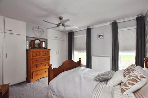 7 Cherry Orchard Lane, Salisbury, SP2 7JG