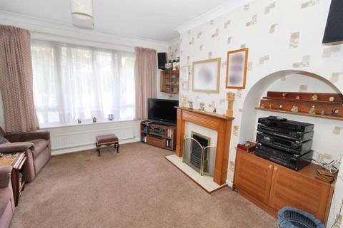 4 bedroom semi-detached house for sale, Copes Shroves, Hazlemere HP15