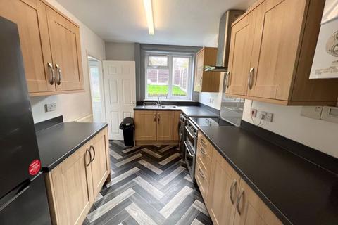 2 bedroom terraced house to rent, Whitehead Road, Manchester