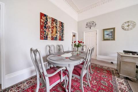 2 bedroom apartment for sale, London Road, Cheltenham GL52