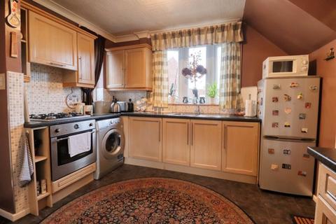 3 bedroom semi-detached house for sale, Stow Road, Scunthorpe