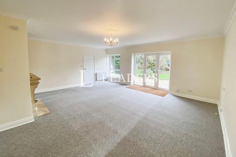 4 bedroom bungalow to rent, Cowcombe Lane, Chalford