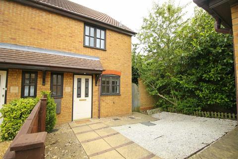 2 bedroom semi-detached house to rent, Gratton Court, Emerson Valley