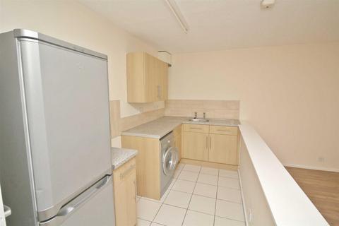 1 bedroom maisonette to rent, Denmead, Two Mile Ash