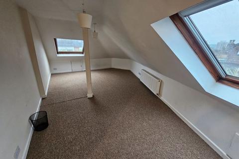 3 bedroom apartment to rent, 12a Clift Road, Bristol