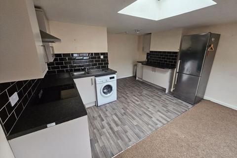 3 bedroom apartment to rent, 12a Clift Road, Bristol